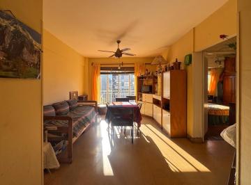 Departamento · 40m² · 2 Ambientes · Departamento Luminoso con Balcón en Belgrano Chico