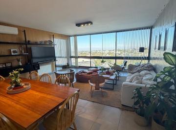 Casa · 175m² · 10 Ambientes · 4 Cocheras · Casa en Venta en Estancia Q2, Mendiolaza