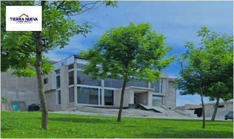 Edificio · 2157m²