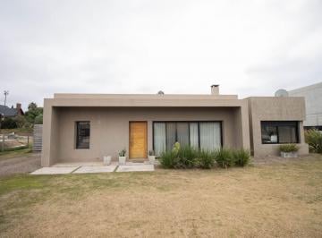 Casa · 150m² · 5 Ambientes · 1 Cochera · Alquiler Casa 3 Dorm. Colinas de Carrasco