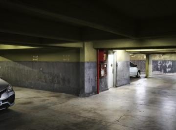Garage · 12m² · 1 Dormitorio · 1 Cochera · Cochera Fija y Cubierta en Venta, Fácil Acceso y Segura