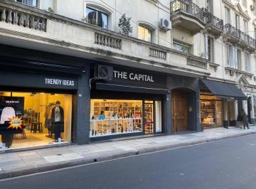 Local comercial · 52m² · Local en Venta en Recoleta de 52 m², Vidriera Amplia, Alto Transito Vehicular y Peatonal.