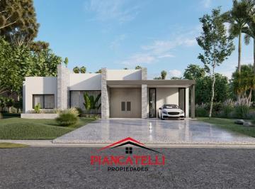 Casa · 156m² · 4 Ambientes · 5 Cocheras · Casa en Venta a Estrenar en Barrio Cerrado Santa Ana