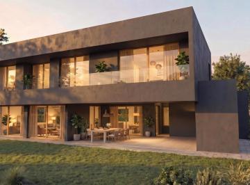 Casa · 303m² · 6 Ambientes · 2 Cocheras · Venta Casa 5 Dorm. Vida Club de Campo