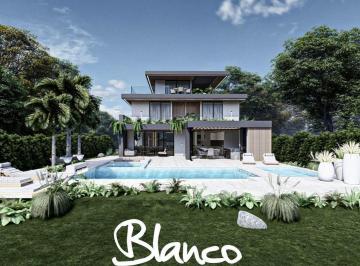 Casa · 585m² · 6 Ambientes · 2 Cocheras · A Estrenar Casa en Venta en Los Puentes, Nordelta, Tigre