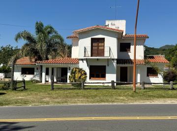 Casa · 367m² · 3 Ambientes · Casa 3 Dorm. - Costa Azul - Carlos Paz