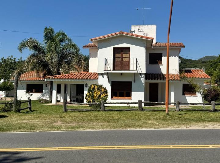 Casa · 367m² · 3 Ambientes