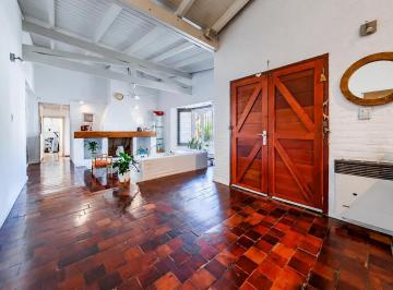 Casa · 409m² · Casa en Venta 3 Dorm. - Villa Belgrano