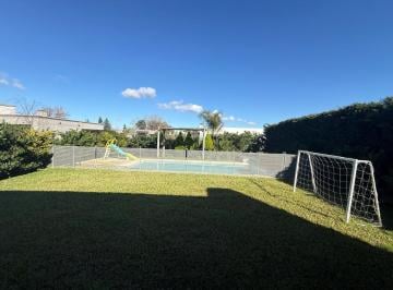 Casa · 140m² · 4 Ambientes · 1 Cochera · Casa en Venta en San Ramón, Pilar del Este, Pilar