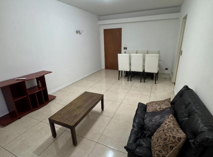 Departamento · 76m² · 4 Ambientes · 1 Cochera