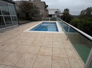 Casa de 9 ambientes, Mendiolaza · B Estancia Q2 Casa 3 Dorm y 3 Baños Pileta Bien Ubicada, Galeria y Cancha de Basquet