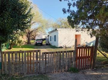 Casa · 80m² · 5 Ambientes · Casa a Reciclar con Gran Lote, Colonia Avellaneda