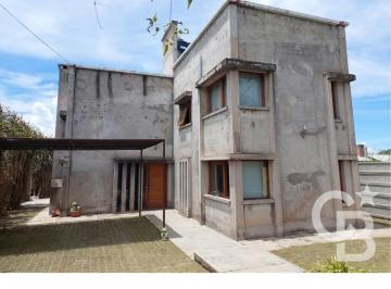 Casa · 84m² · 6 Ambientes · 1 Cochera · Venta | Casa en Lagunas del Ceibal