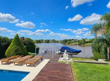 Casa · 347m² · 6 Ambientes · 1 Cochera · Casa en Venta en San Benito, Villanueva, Tigre