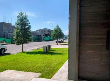 Casa de 4 ambientes, Rodeo de la Cruz · Casa en Venta C/ Cochera en Rodeo de La Cruz