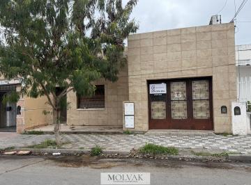 Casa · 185m² · 3 Ambientes · 1 Cochera · Casa en Venta + Departamento a Refaccionar - con Escritura