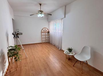 Departamento · 44m² · 2 Ambientes · Departamento 2 Ambientes Banfield Zona Céntrica.