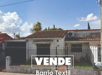 Casa de 3 ambientes, Hurlingham · Excelente Chalet