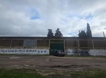 Bodega-Galpón · 1228m² · 1.228 m² Cubiertos | Puente Grúa | Doble Acceso | Alquiler