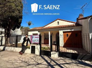 Casa · 170m² · 4 Ambientes · 1 Cochera · Casa en Venta en Monte Grande Cerca de La Estación