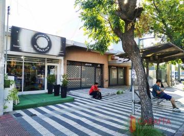 Local comercial · 269m² · 1 Ambiente · Oportunidad! - 3 Locales + Duplex Sobre Av Caraffa!