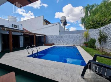 PH · 150m² · 4 Ambientes · 1 Cochera · PH en Pleno Banfield Este!