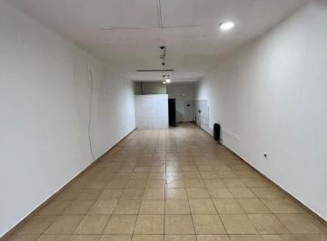 Local comercial · 60m² · 2 Ambientes · Local Zeballos Al 4700
