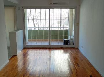 Departamento · 2 Ambientes · Alquiler - Dos Ambientes con Balcon y Cochera - Villa Ortuzar