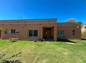 Quinta vacacional de 8 ambientes Venta USD 350.000 · Casaquinta en Mercedes