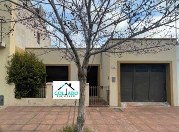 Casa de 4 ambientes, Nueve de Julio · Casa en Venta, Excelente Oportunidad de Inversión