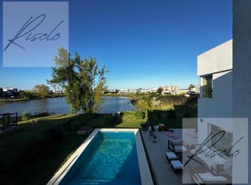 Casa · 240m² · 5 Ambientes · Casa en Venta Laguna 4 Dorm., Pileta, Dvh, Barrio Cerrado, Escobar