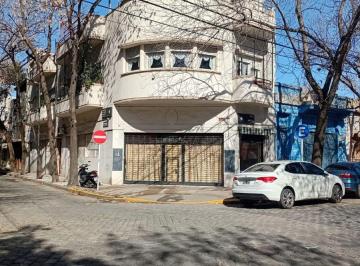Local comercial Alquiler · Local en Esquina con Gran Vidriera en Muy Buena Ubicación