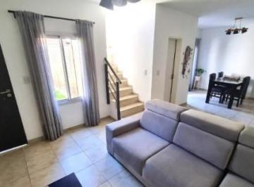 PH · 67m² · 3 Ambientes · 1 Cochera · Venta PH 3 Ambientes en Ituzaingó