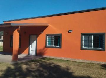 Casa · 240m² · 4 Ambientes · 3 Cocheras · Casa en Venta Exaltacion de La Cruz