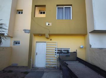 Casa · 119m² · 5 Ambientes · 1 Cochera · Casa en Plottier
