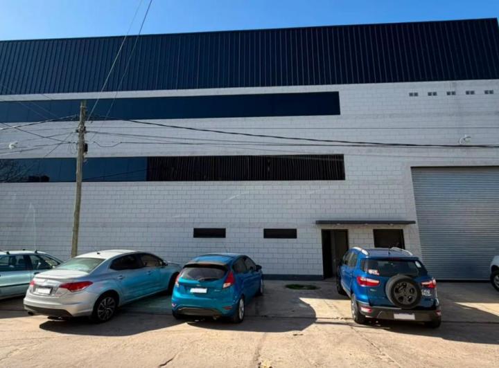 Bodega-Galpón · 1241m² · 1 Cochera