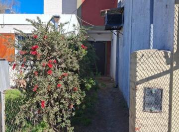 Casa · 75m² · 3 Ambientes · Alquiler - 2 Dorm. Unquillo