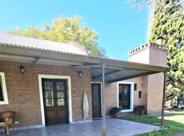 Casa de 6 ambientes, Córdoba · Se Vende Casa 3 Dorm. - Quintas de Flores - Apto Crédito
