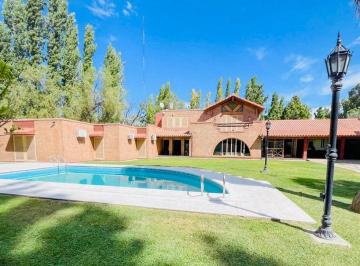 Casa · 550m² · 8 Ambientes · 4 Cocheras · Venta Gran Casa Besares, Chacras de Coria