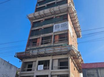 Departamento · 102m² · 4 Ambientes · Depto en Pozo 4 Ambientes | Edificio Premium en El Centro de Quilmes | Financiación Disponible