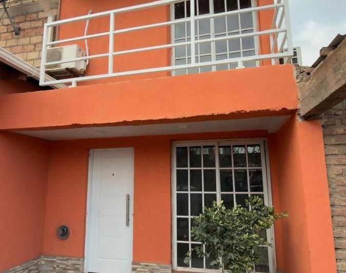 Casa · 80m² · 3 Ambientes · 1 Cochera