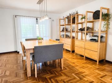 Casa · 284m² · 6 Ambientes · 2 Cocheras · Casa en Venta | 3 Dorm - Patio - Galería Cerrada y Quincho | Tejas del Sur