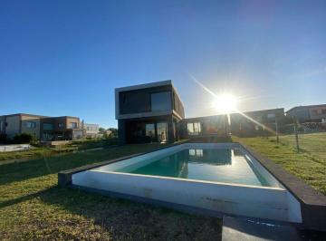 Casa · 250m² · 4 Ambientes · 2 Cocheras · Casa 4 Amb Venta Santa Ana Villanueva a La Laguna
