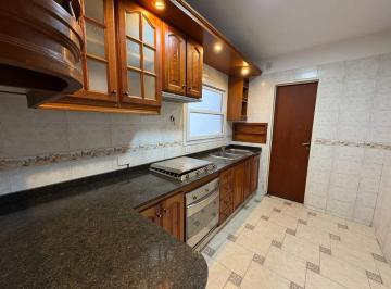 Departamento · 56m² · 3 Ambientes · 1 Cochera · Excelente Depto 3 Ambientes en Almagro con Cochera