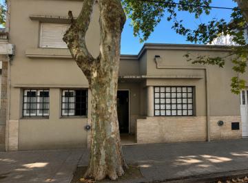 Casa · 162m² · 4 Ambientes · Venta Casa 5 Amb Apto Profesional Macro Centro