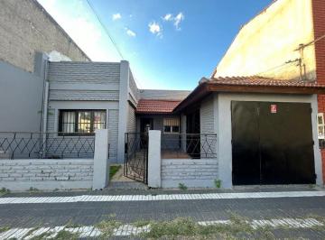 Casa · 95m² · 5 Ambientes · 1 Cochera · Venta Casa 5 Ambientes Cochera Gran Patio