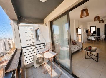Departamento · 48m² · 3 Ambientes · 1 Cochera · Venta Depto 3amb Caseros Centro Balcon con Cochera