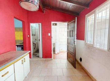 PH · 38m² · 2 Ambientes · PH 2 Amb, Venta en Quilmes Oeste con Patio