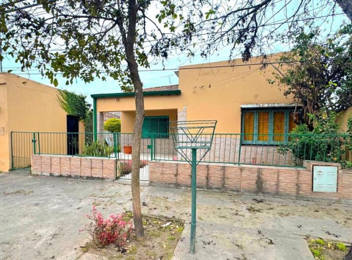 Casa · 100m² · 5 Ambientes