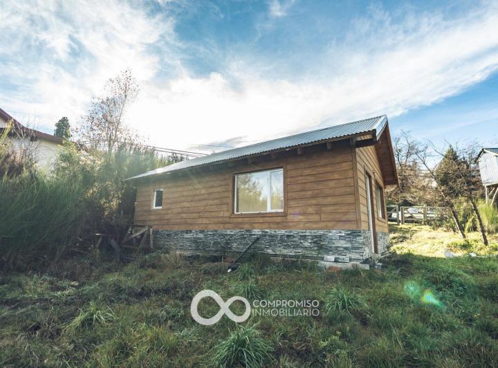 Casa · 42m² · 2 Ambientes · 2 Cocheras